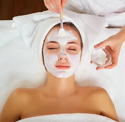 Soins du visage - nettoyage, hydratation et anti-age